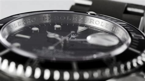 when did they start engraving inner bezel on rolex|Rolex Engraved Rehaut: History & Complete Guide.